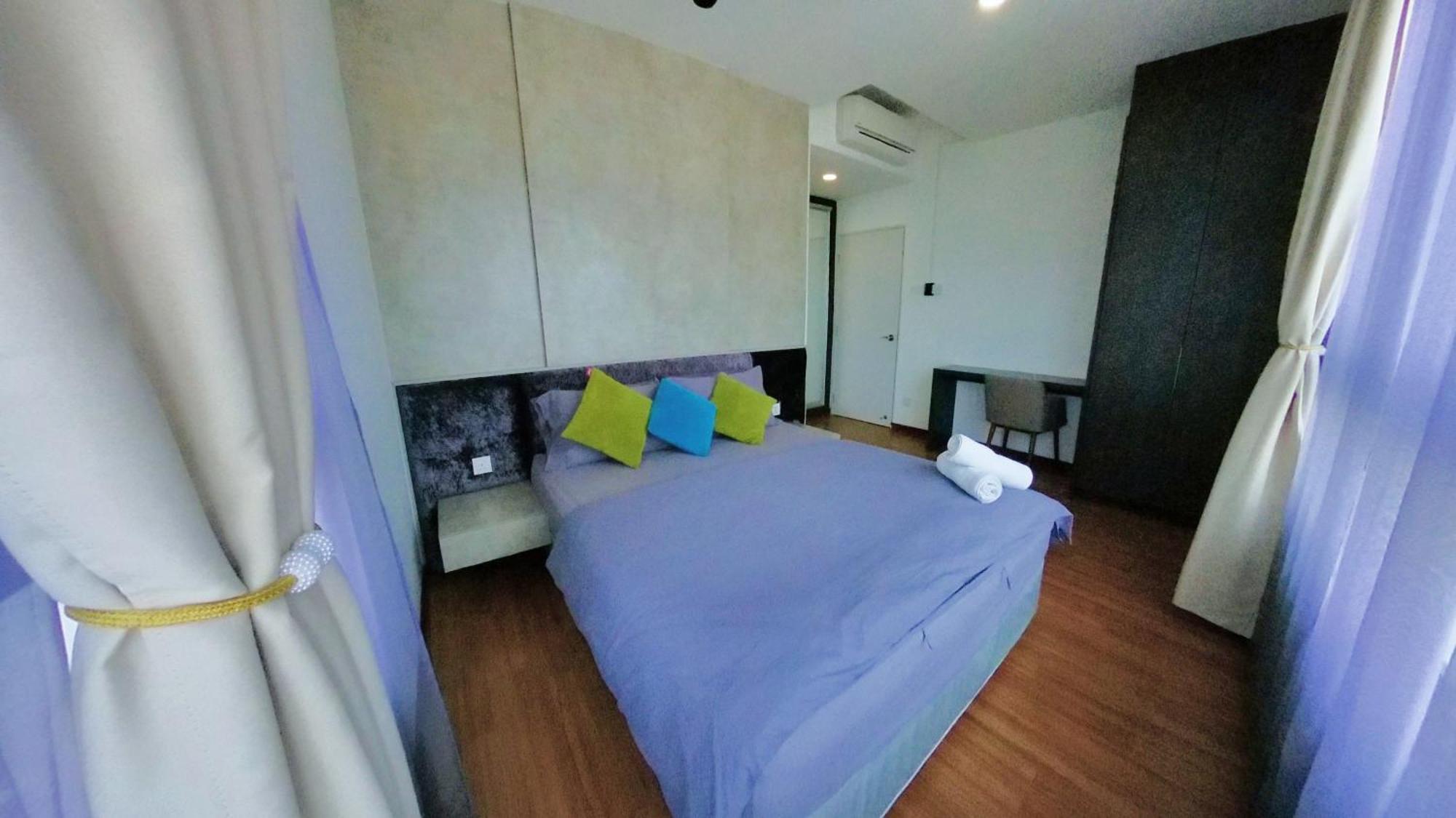 9Pax 2R2B Family Suite, I-City, I-Suite, Hyde, Beside Theme Park, Wifi 50-55" Smart Tv Shah Alam Exterior photo